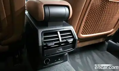 Audi Q3 2023 2.0 Автомат в Москве № 176386, миниатюра 10