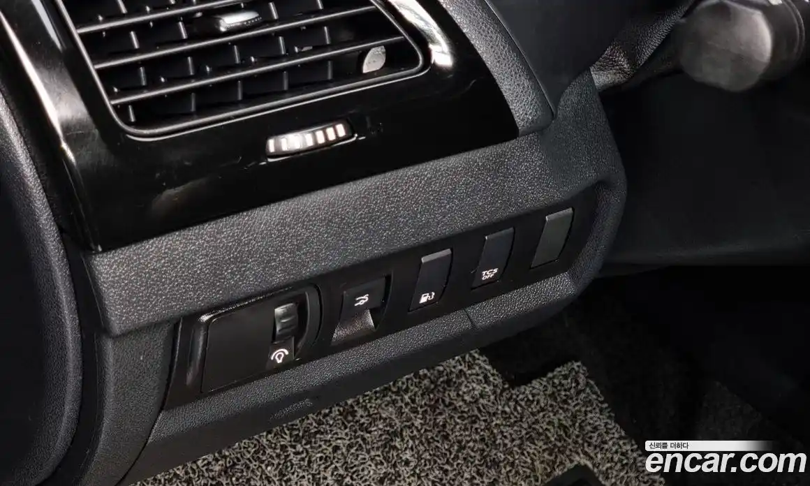 Renault SM3 2016 1.6 Автомат в Москве № 177747, фото 13