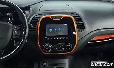 Renault QM3 2015 1.5 Автомат в Москве № 184131, миниатюра 3