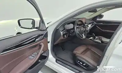 BMW 5-Series 2021 2.0 Автомат в Москве № 189543, миниатюра 2