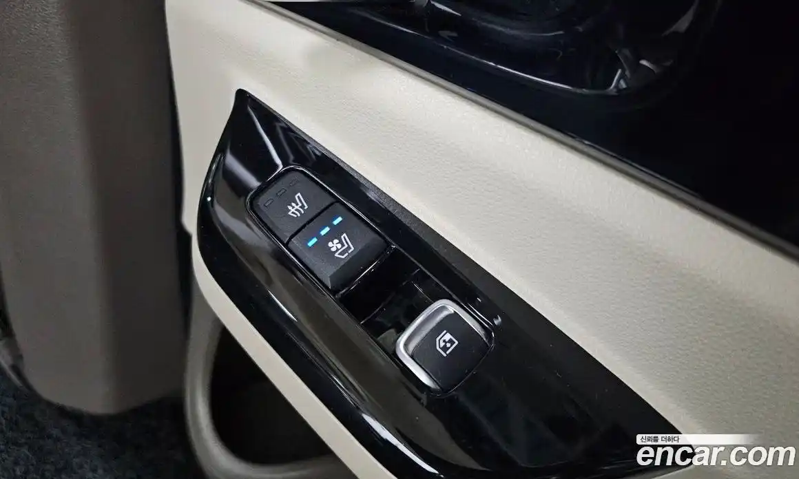 Kia Canival 2023 3.5 Автомат в Москве № 19052, фото 13