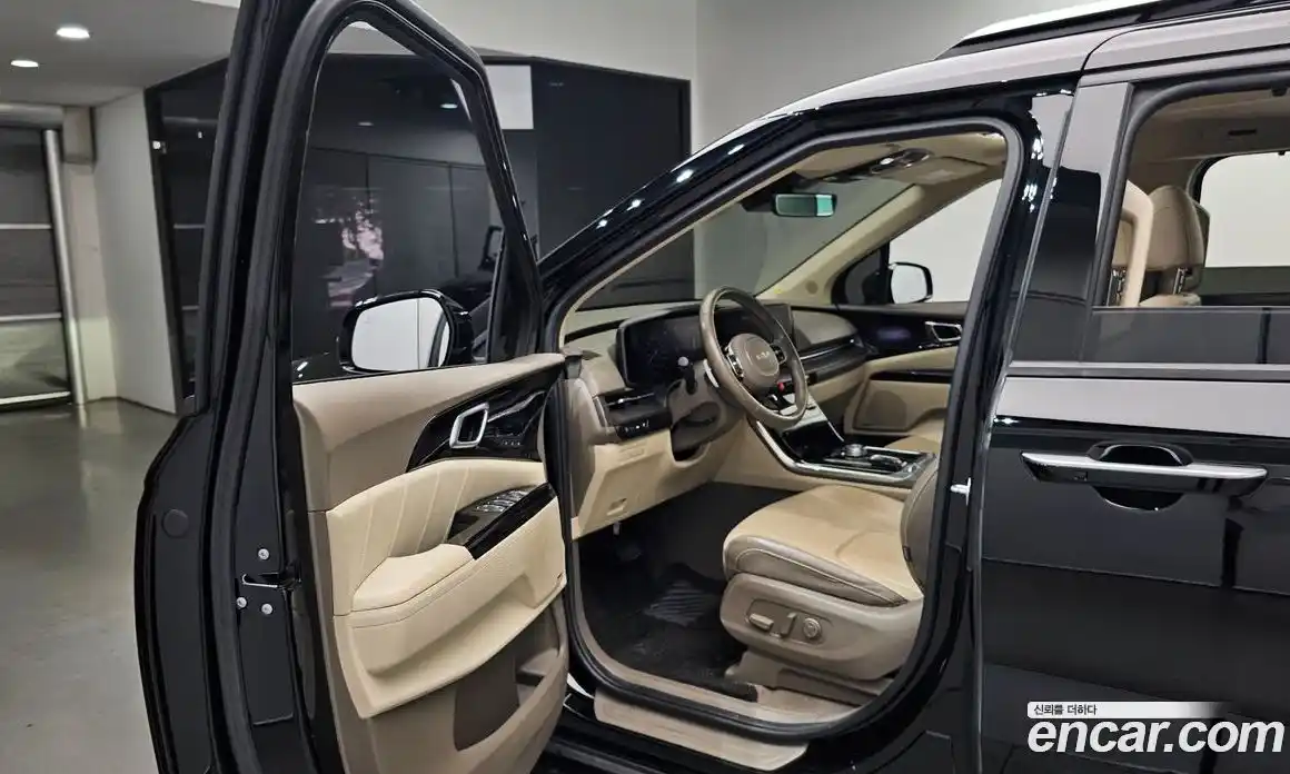 Kia Canival 2023 3.5 Автомат в Москве № 19052, фото 20