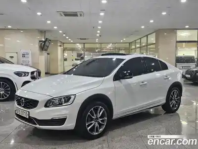 Volvo S60, 2016