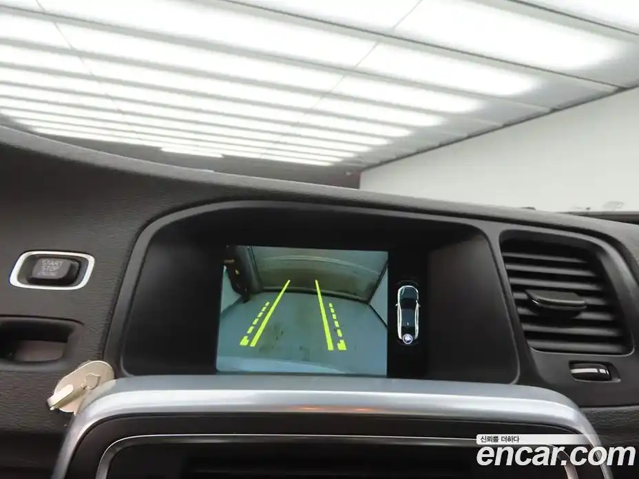 Volvo S60 2016 2.0 Автомат в Москве № 196309, фото 14