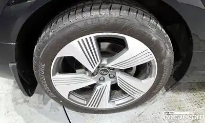 Audi e-tron 2021 0.2 Автомат в Москве № 196690, миниатюра 11