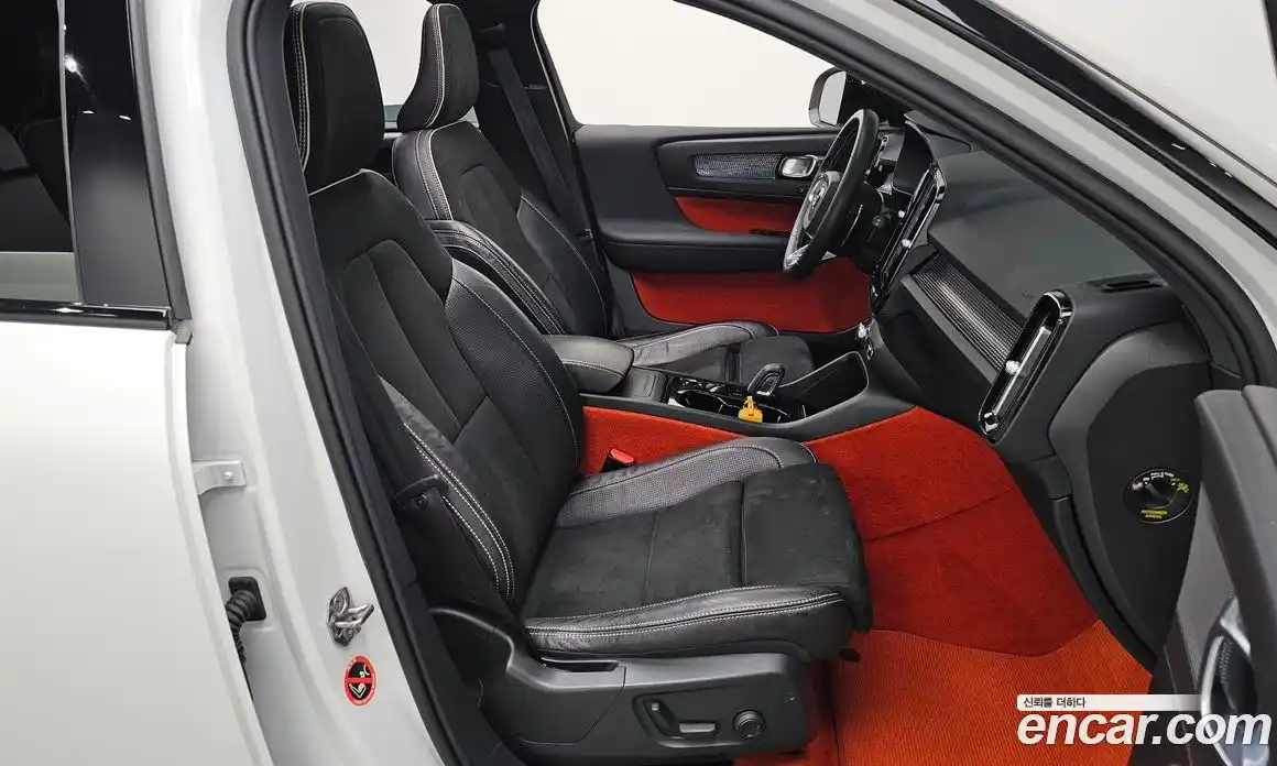 Volvo XC40 2020 2.0 Автомат в Москве № 196932, фото 13