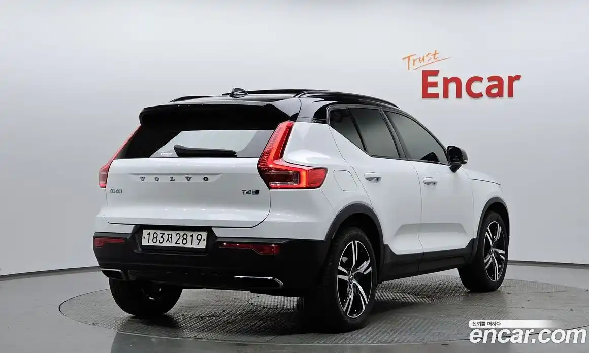 Volvo XC40 2020 2.0 Автомат в Москве № 196932, фото 17