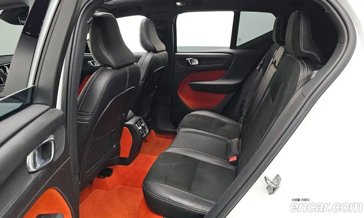 Volvo XC40 2020 2.0 Автомат в Москве № 196932, фото 10