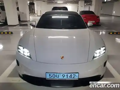 Porsche Taycan 2025 0.1 Автомат в Москве № 197839, миниатюра 2