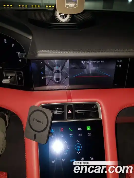 Porsche Taycan 2025 0.1 Автомат в Москве № 197839, фото 9