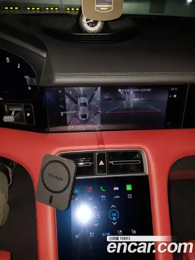 Porsche Taycan 2025 0.1 Автомат в Москве № 197839, миниатюра 9