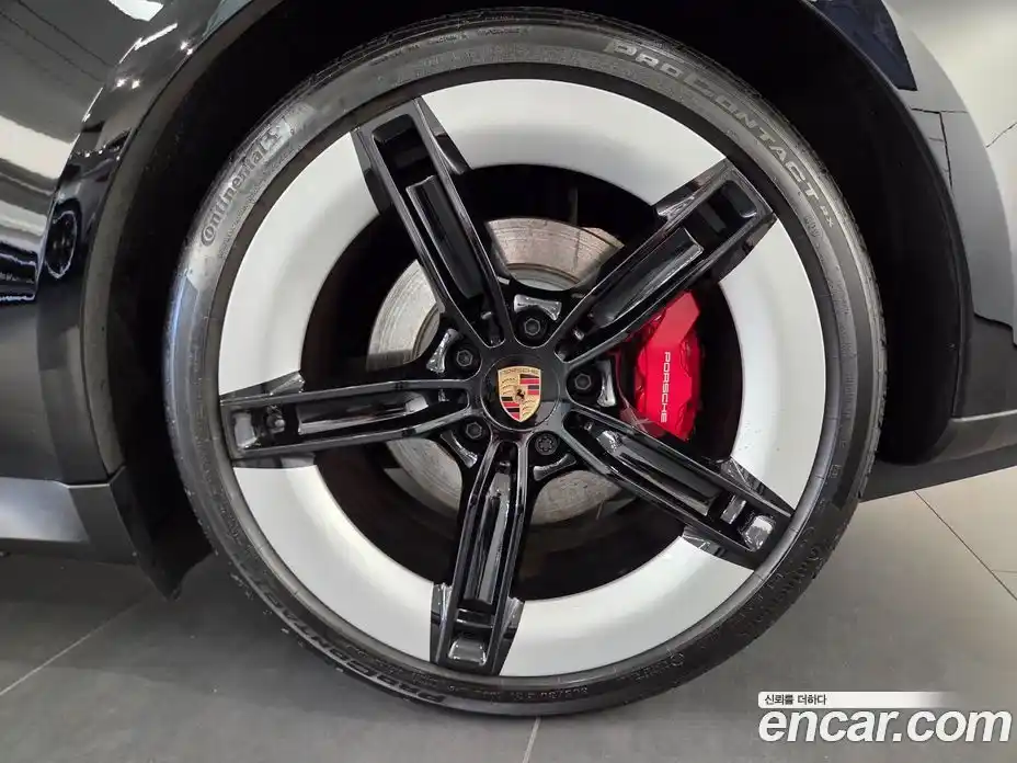 Porsche Taycan 2025 0.1 Автомат в Москве № 197864, фото 5