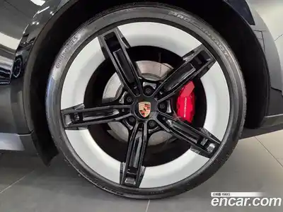 Porsche Taycan 2025 0.1 Автомат в Москве № 197864, миниатюра 5