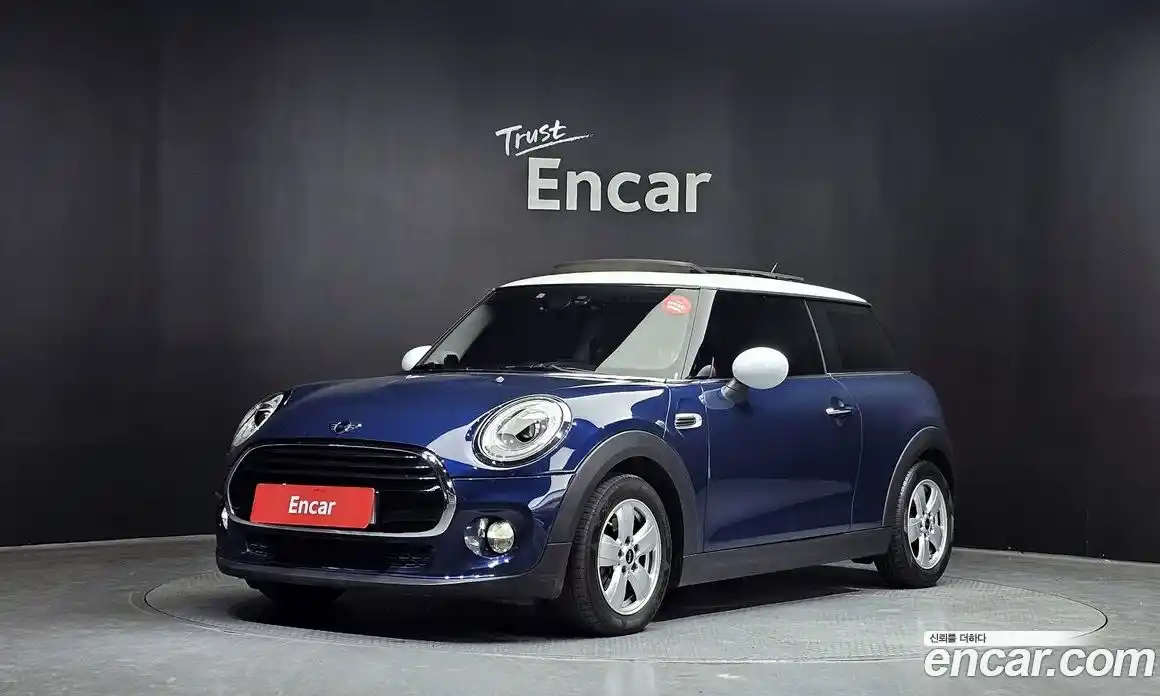 Mini Cooper 2016 1.5 Автомат в Москве № 198479, фото 13