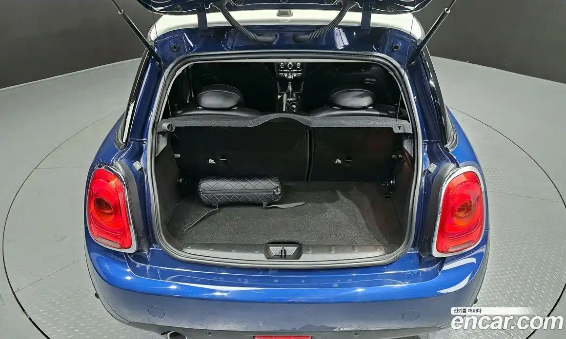 Mini Cooper 2016 1.5 Автомат в Москве № 198479, фото 8