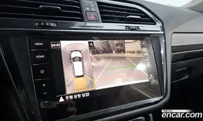 Volkswagen Tiguan 2023 2.0 Автомат в Москве № 199072, миниатюра 10