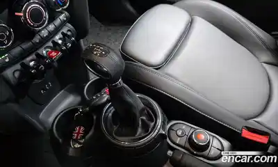 Mini Cooper 2017 1.5 Автомат в Москве № 205335, миниатюра 3