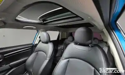 Mini Cooper 2017 1.5 Автомат в Москве № 205335, миниатюра 4