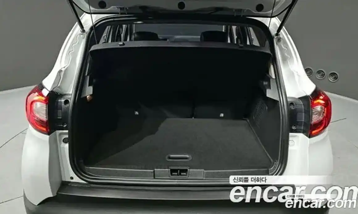 Renault QM3 2019 1.5 Автомат в Москве № 206069, фото 20