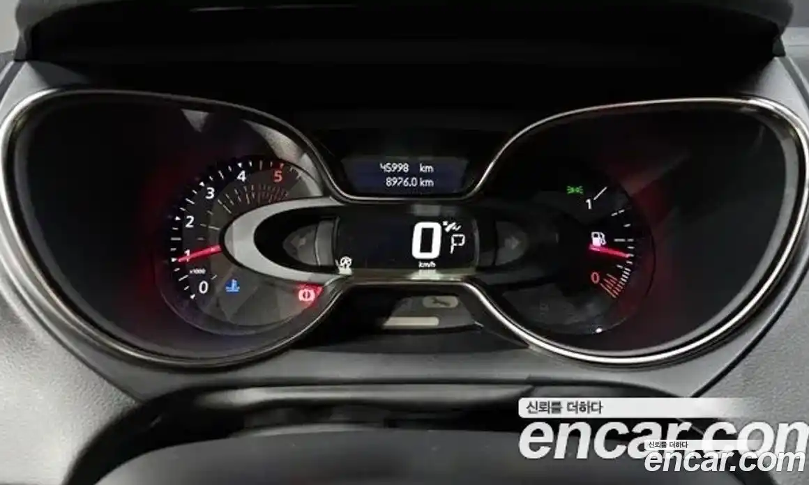 Renault QM3 2019 1.5 Автомат в Москве № 206069, фото 8