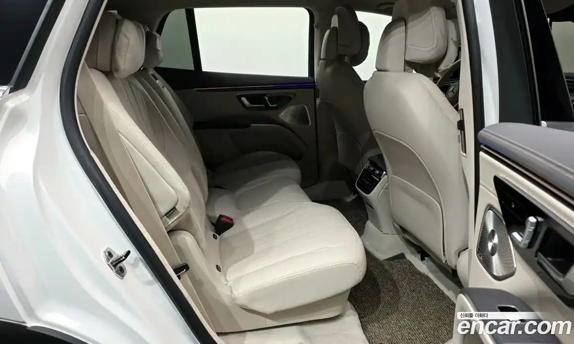 Mercedes-Benz EQS 2023 0.3 Автомат в Москве № 206826, фото 12