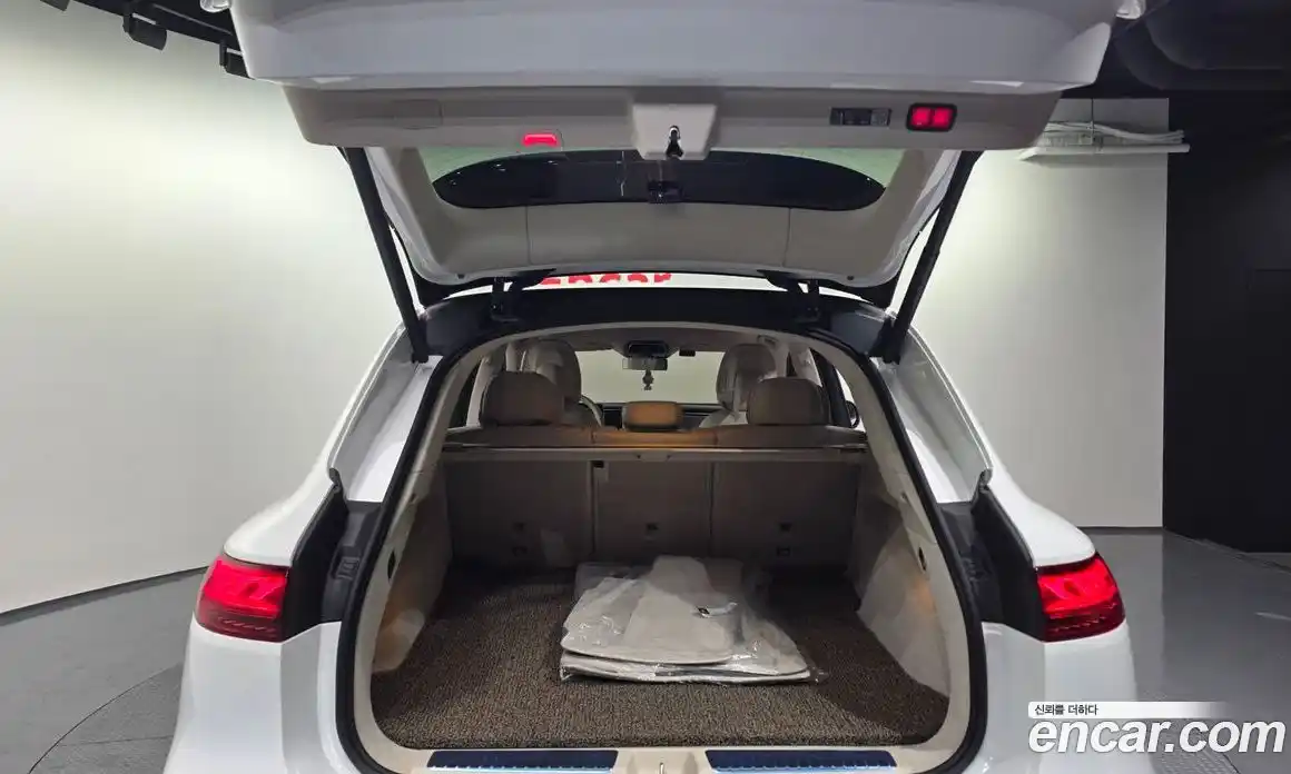 Mercedes-Benz EQS 2023 0.3 Автомат в Москве № 206826, фото 20