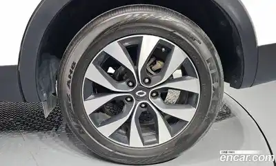 Renault XM3 2023 1.6 Автомат в Москве № 208230, миниатюра 3