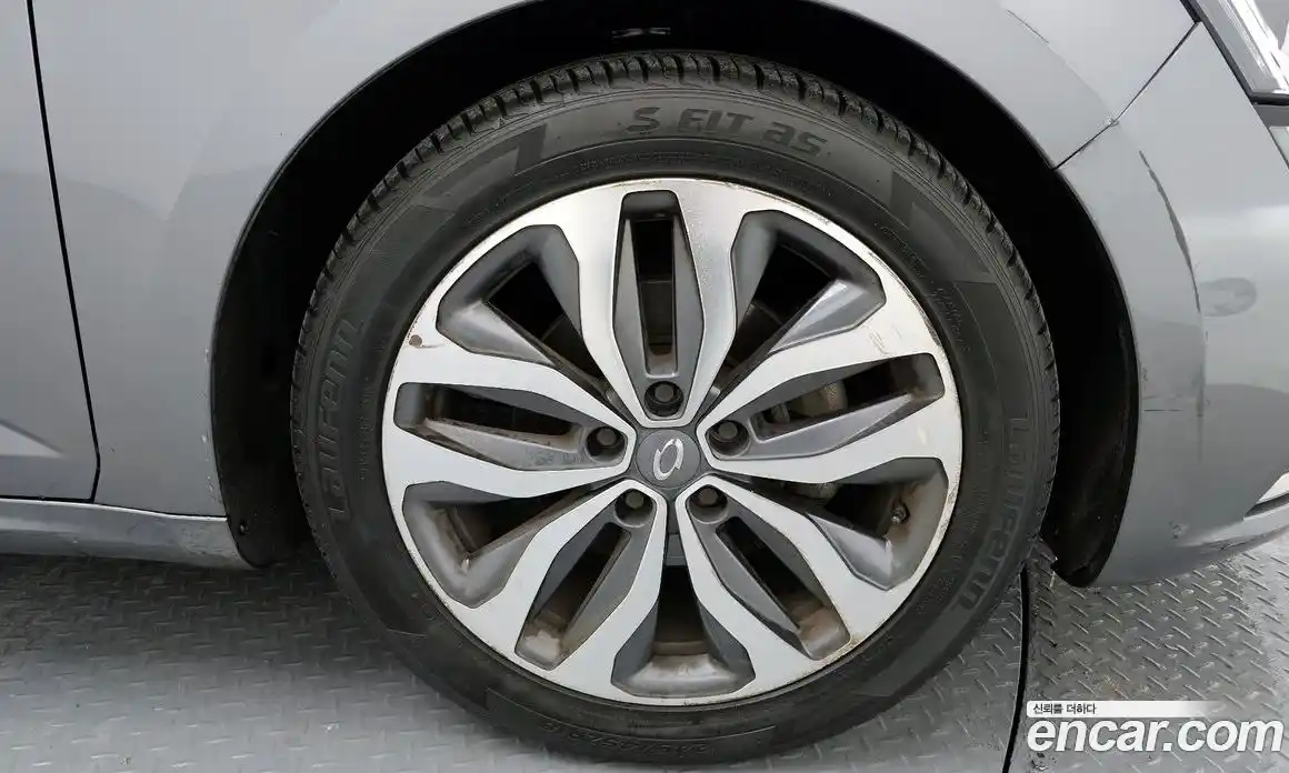 Renault SM6 2016 1.5 Автомат в Москве № 208994, фото 11