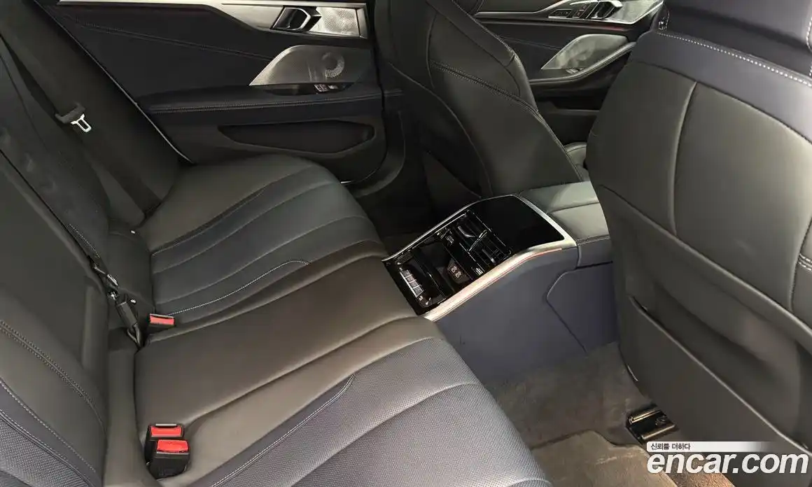 BMW 8-Series 2024 4.4 Автомат в Москве № 210855, фото 10