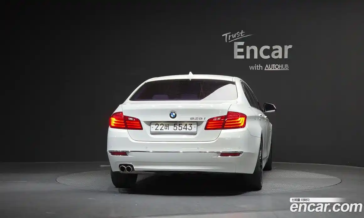 BMW 5-Series 2015 2.0 Автомат в Москве № 211742, фото 3