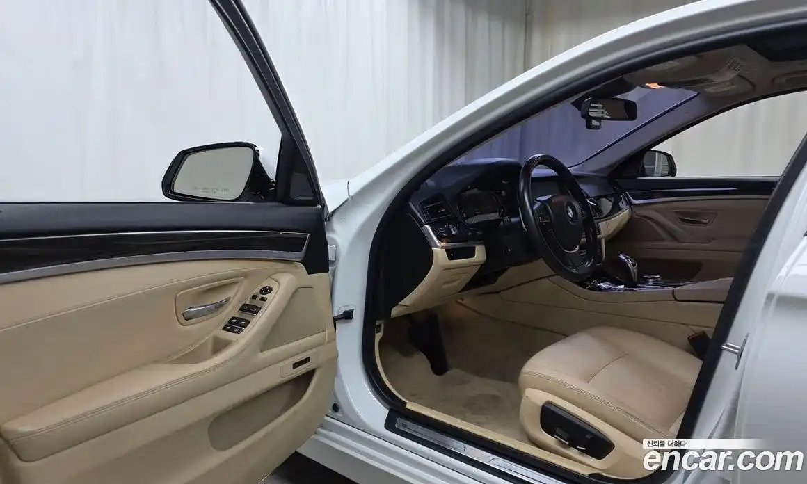 BMW 5-Series 2015 2.0 Автомат в Москве № 211742, фото 9