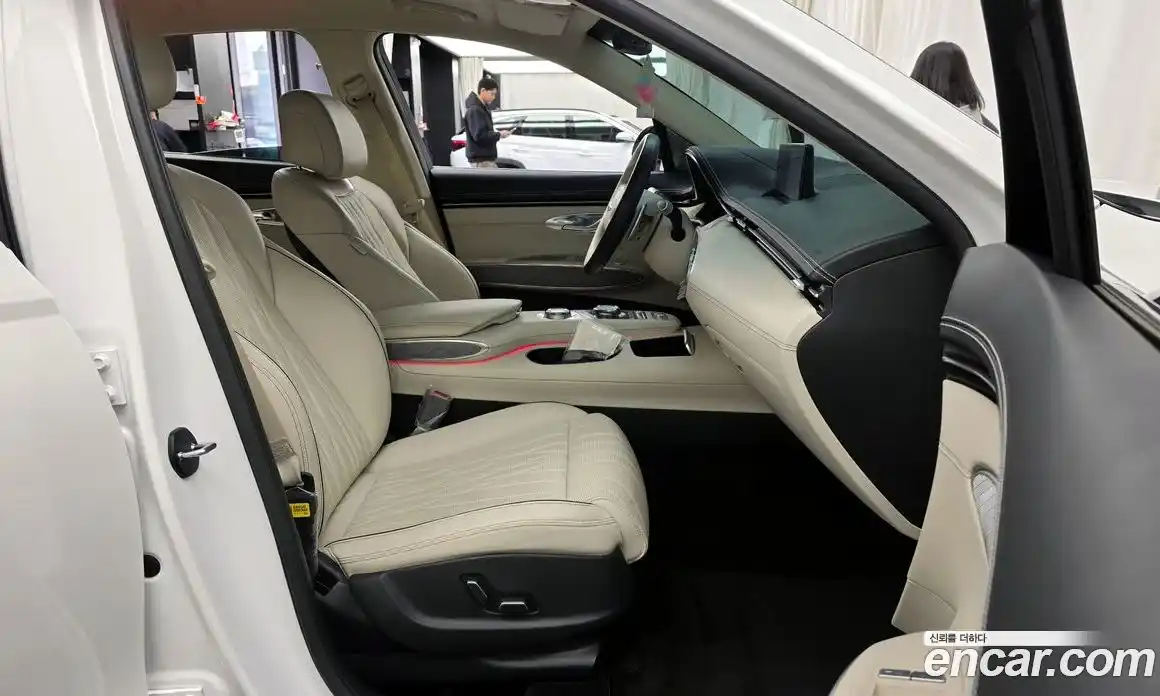 Genesis GV70 2024 2.5 Автомат в Москве № 21188, фото 3