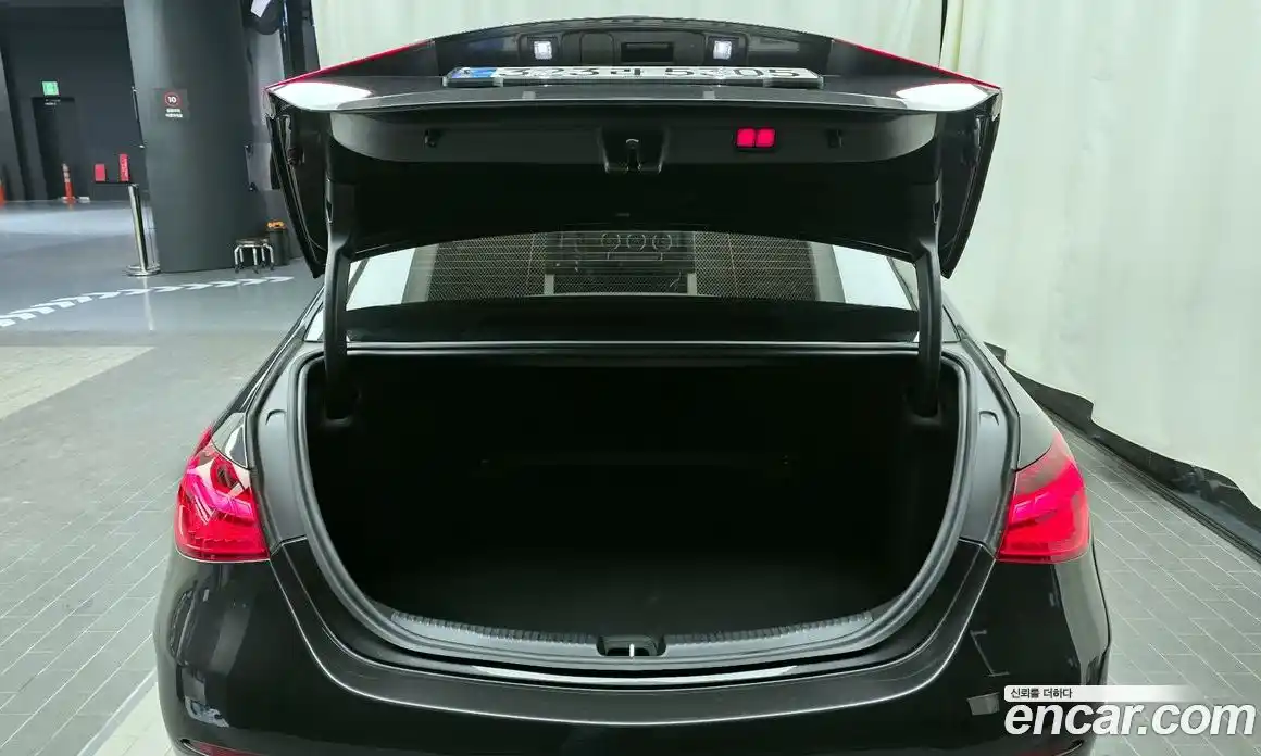 Mercedes-Benz C-Class 2022 2.0 Автомат в Москве № 212043, фото 10