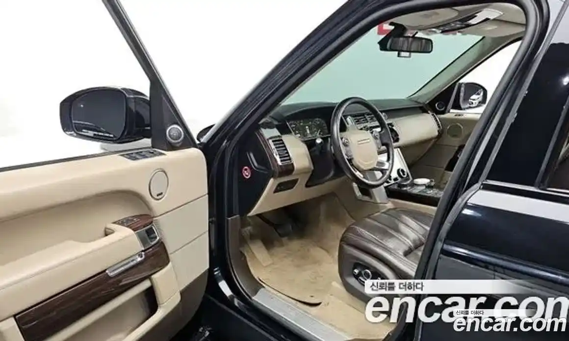 Land Rover Range-Rover 2016 4.4 Автомат в Москве № 213650, фото 11