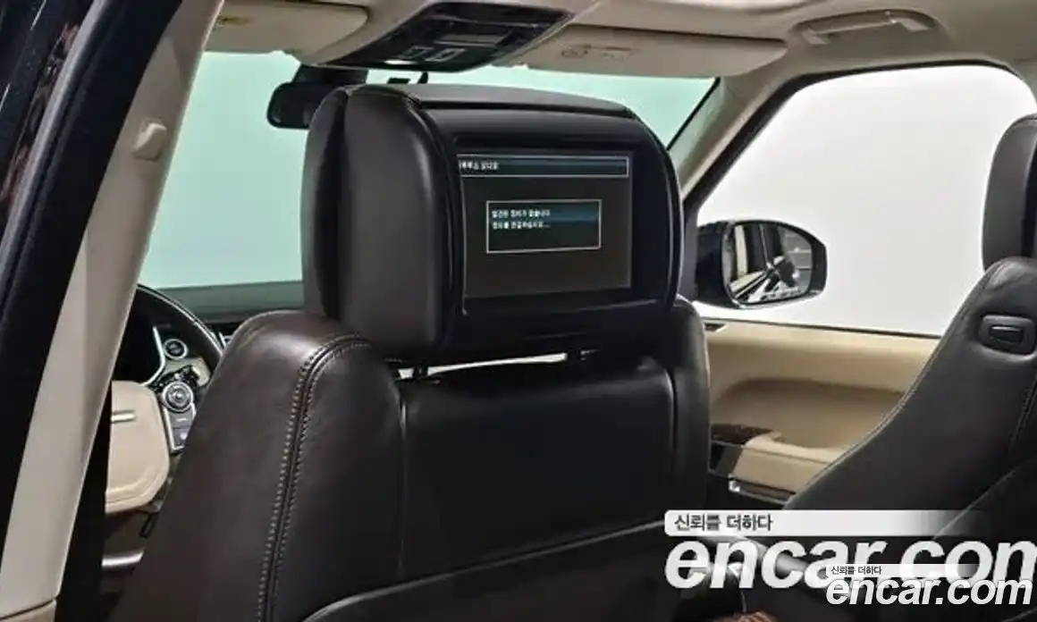 Land Rover Range-Rover 2016 4.4 Автомат в Москве № 213650, фото 16