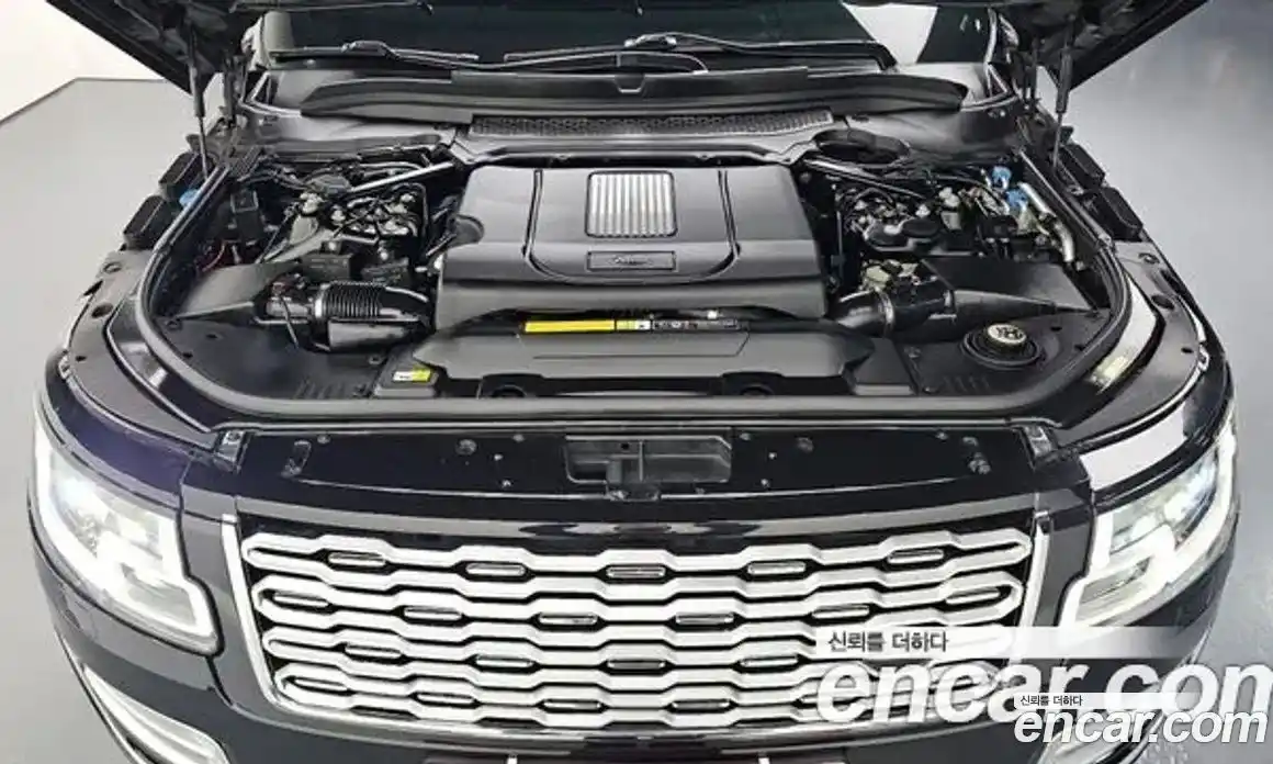 Land Rover Range-Rover 2016 4.4 Автомат в Москве № 213650, фото 6