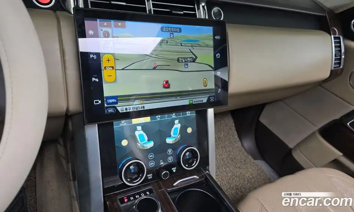 Land Rover Range-Rover 2014 4.4 Автомат в Москве № 213848, фото 15