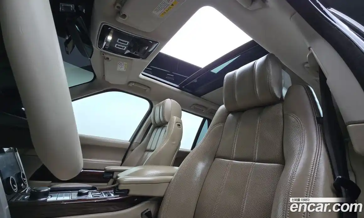 Land Rover Range-Rover 2014 4.4 Автомат в Москве № 213848, фото 19