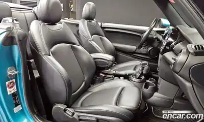 Mini Cooper Convertible 2016 1.5 Автомат в Москве № 214399, миниатюра 3