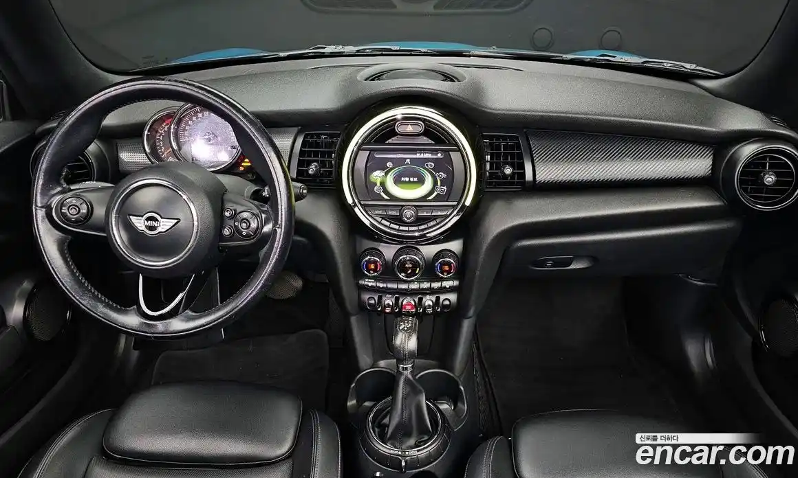 Mini Cooper Convertible 2016 1.5 Автомат в Москве № 214399, фото 5