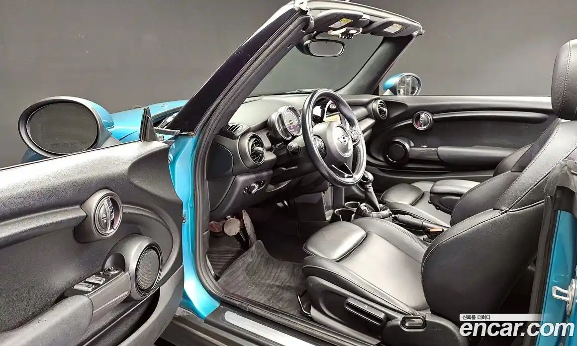 Mini Cooper Convertible 2016 1.5 Автомат в Москве № 214399, фото 6