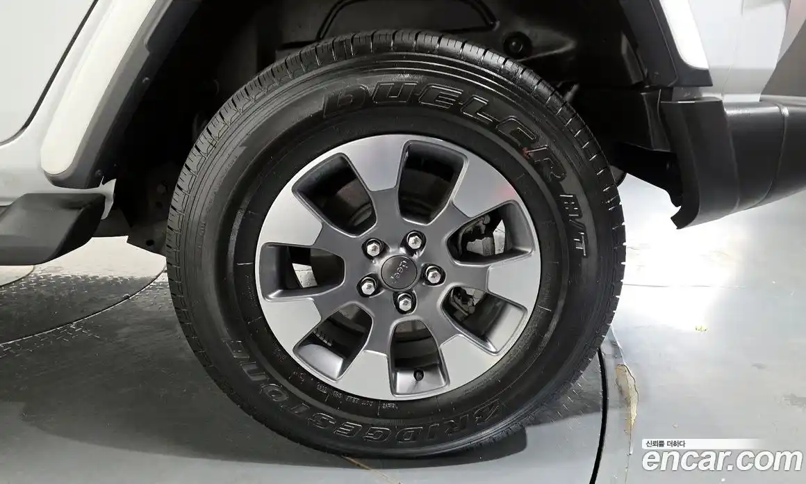 Jeep Wrangler 2023 2.0 Автомат в Москве № 215477, фото 17