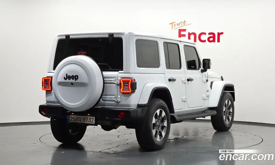 Jeep Wrangler 2023 2.0 Автомат в Москве № 215477, фото 4