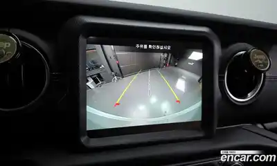 Jeep Wrangler 2023 2.0 Автомат в Москве № 215477, миниатюра 9