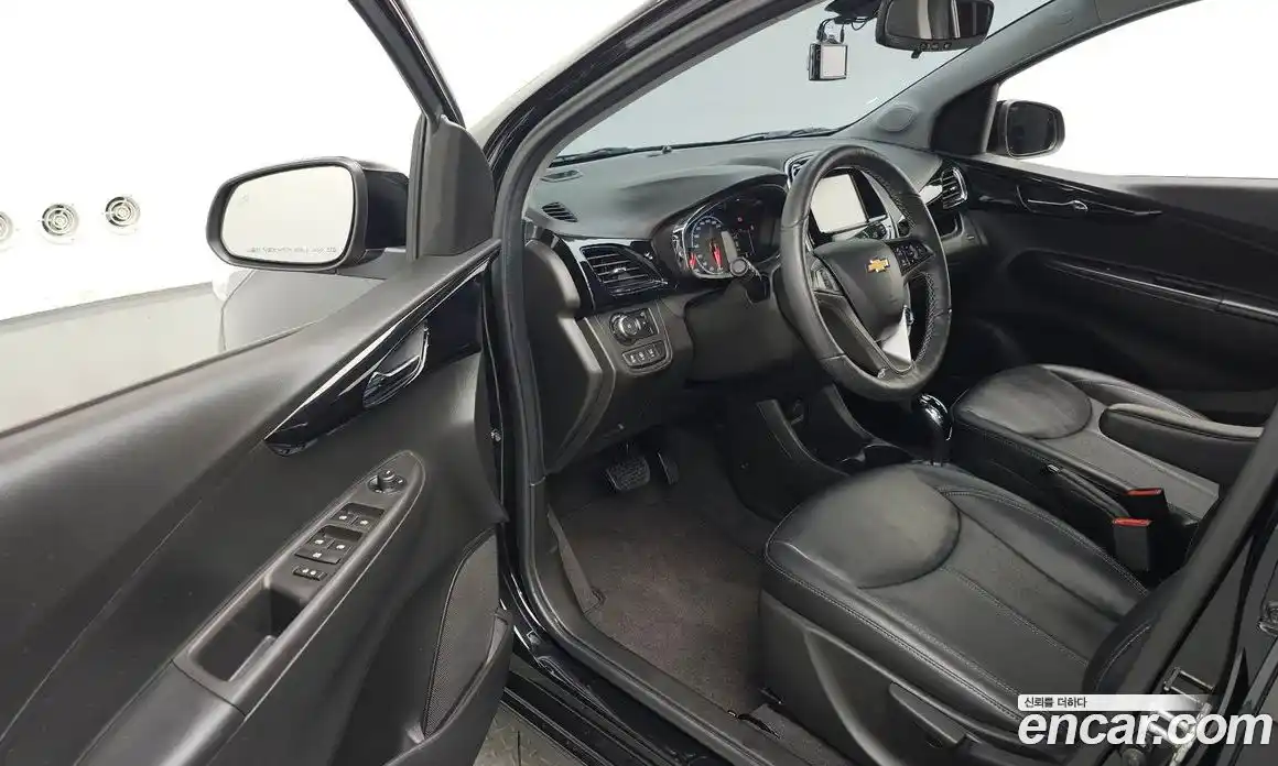 Chevrolet Spark 2017 1.0 Автомат в Москве № 216213, фото 9