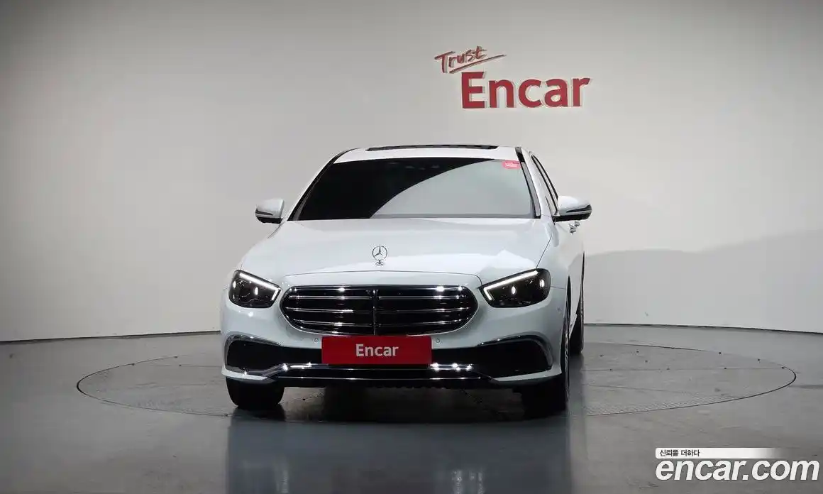 Mercedes-Benz E-Class 2022 2.0 Автомат в Москве № 220472, фото 16