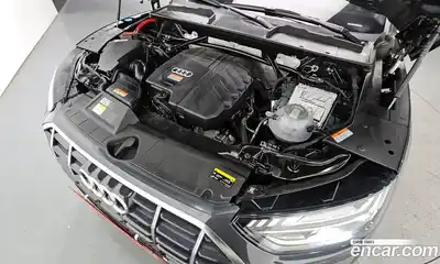 Audi Q5 2023 2.0 Автомат в Москве № 223037, миниатюра 9