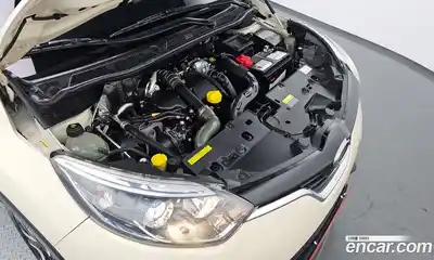 Renault QM3 2015 1.5 Автомат в Москве № 225989, миниатюра 6