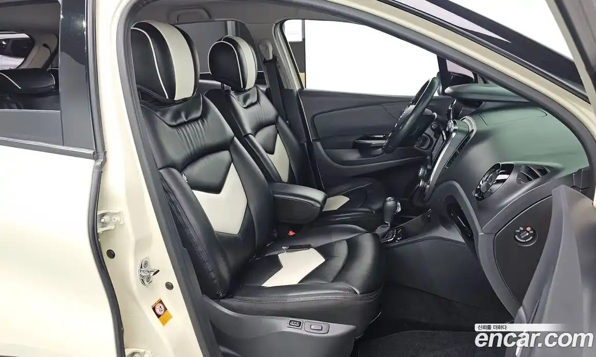 Renault QM3 2015 1.5 Автомат в Москве № 225989, фото 10