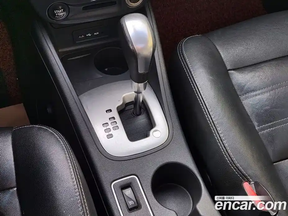 Renault SM3 2014 1.6 Автомат в Москве № 227378, фото 15